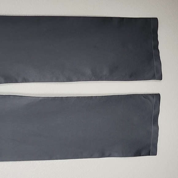 NUX Fitness Gray V Flared Leggings - Picture 3 of 8